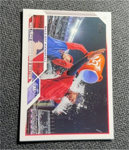 2023 Topps #326 Walk-off Waterfall Byron Buxton — front