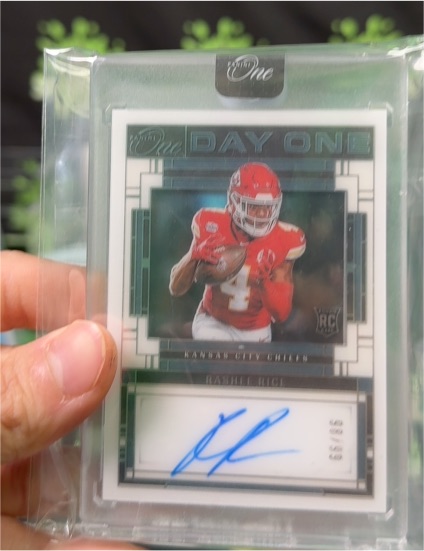 2023 Panini One Day One Autographs #112 Rashee Rice — front