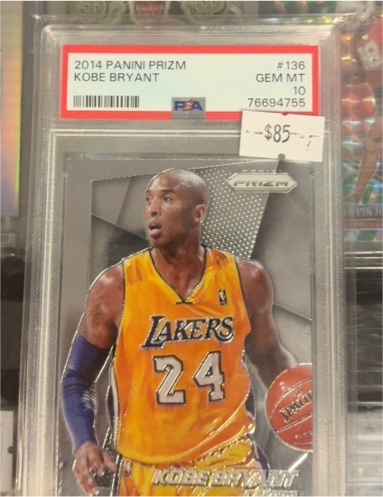2014 Panini Prizm #136 Kobe Bryant — front