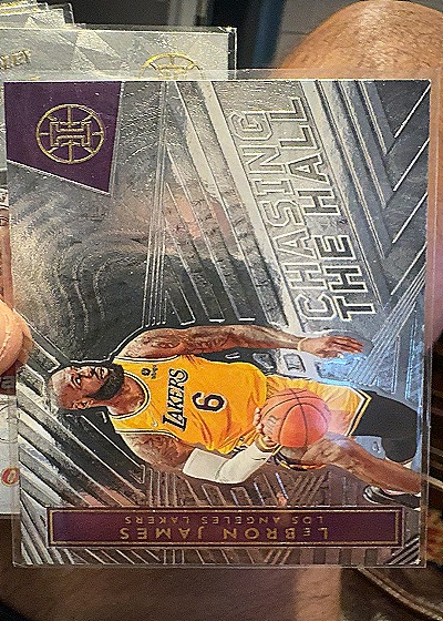 2021-22 Panini Illusions #2 LeBron James Chasing the Hall — front