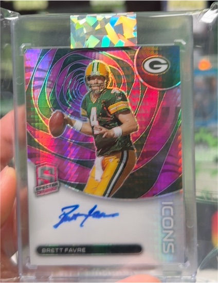 2023 Panini Spectra #IBF Brett Favre Icons Auto Psychedelic — front
