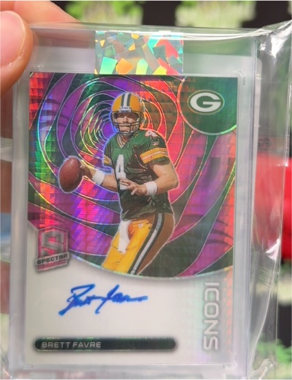 2023 Panini Spectra #IBF Brett Favre Icons — front