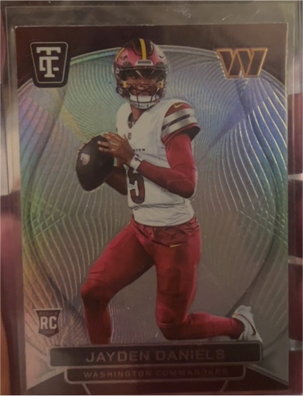 2024 Panini Totally Certified #138 Jayden Daniels — front