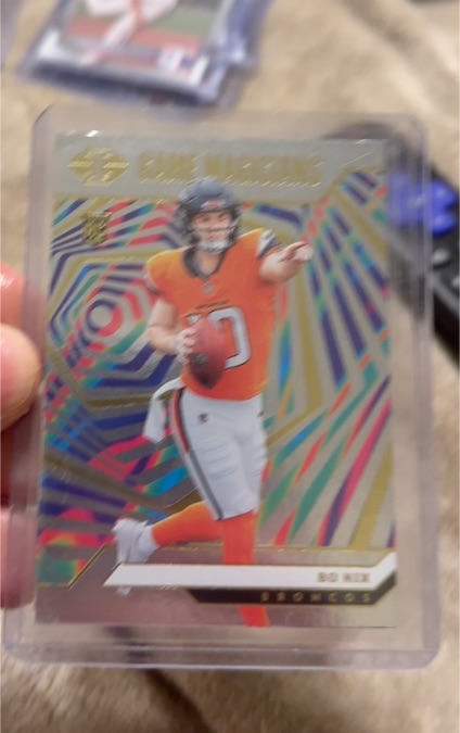 2024 Panini Illusions #18 Bo Nix — front