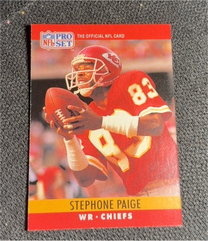 1990 Pro Set #146 Stephone Paige — front