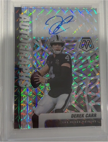 2021 Panini Mosaic Autographs #A-DC Derek Carr — front