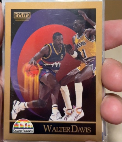 1990 SkyBox #73 Walter Davis — front