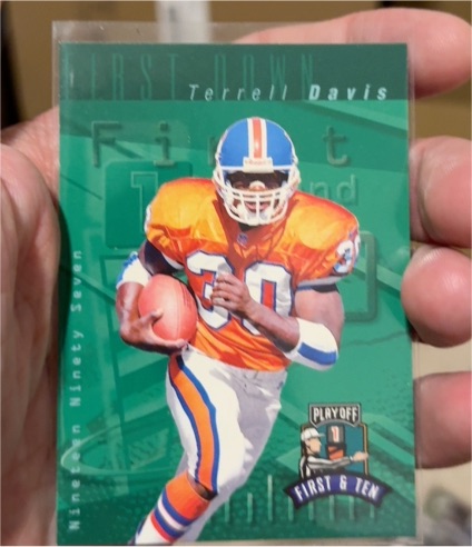 1997 Playoff First & Ten #145 Terrell Davis — front