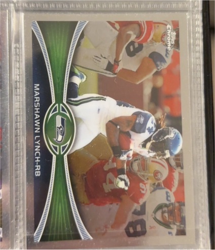 2012 Topps Chrome #132 Marshawn Lynch — front