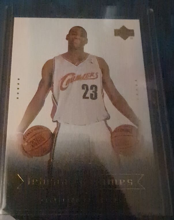 2003 Upper Deck Box Set #20 LeBron James — front