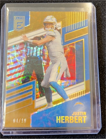 2022 Panini Donruss Elite #42 Justin Herbert — front
