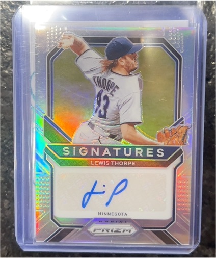 2021 Panini Prizm Signatures #SIG-LT Lewis Thorpe — front