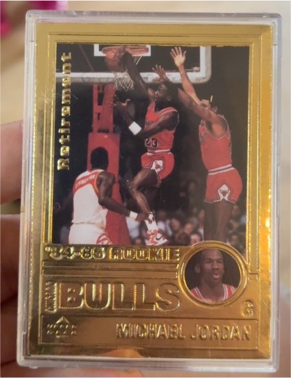 1999 Upper Deck 22KT Gold #G23 Michael Jordan — front