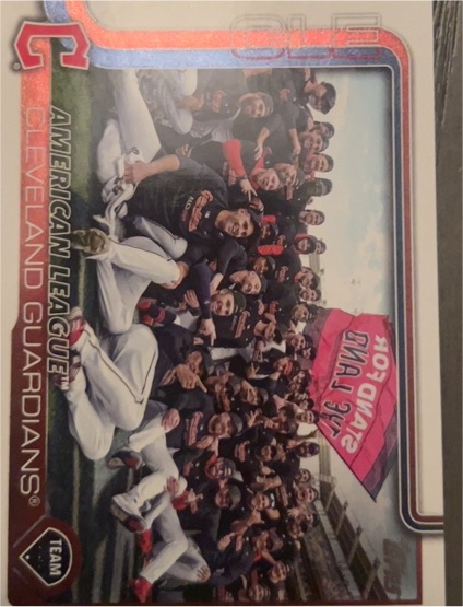 2025 Topps #612 Cleveland Guardians Team Card — front