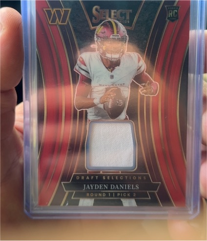 2024 Panini Select Draft Selections #DSM-JDS Jayden Daniels — front
