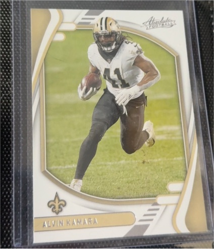 2021 Panini Absolute #67 Alvin Kamara — front