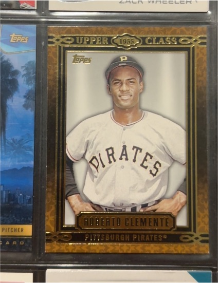 2014 Topps Upper Class #UC-9 Roberto Clemente — front