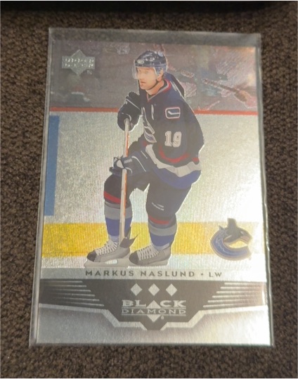 2005-06 Upper Deck Black Diamond #19 Markus Naslund — front