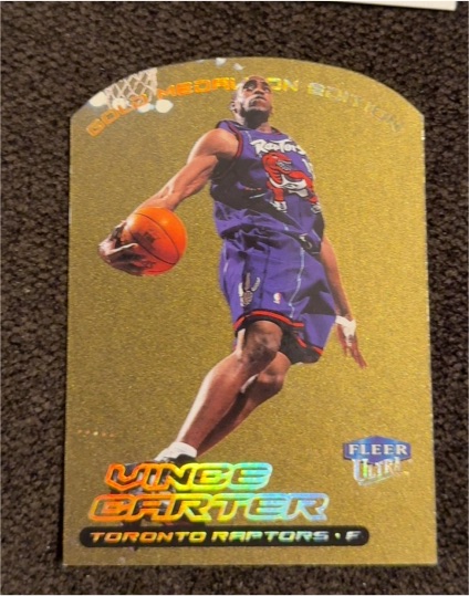 1999-00 Fleer Ultra Gold Medallion Die Cut #1G Vince Carter Raptors — front