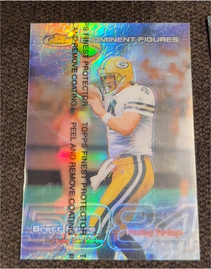 1999 Topps Finest Prominent Figures #PF4 Brett Favre — front