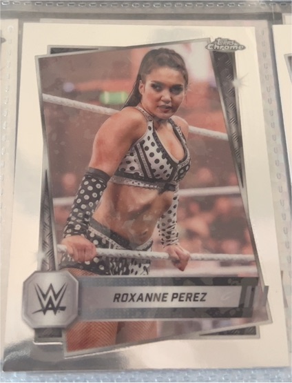 2025 Topps Chrome WWE #44 Roxanne Perez — front