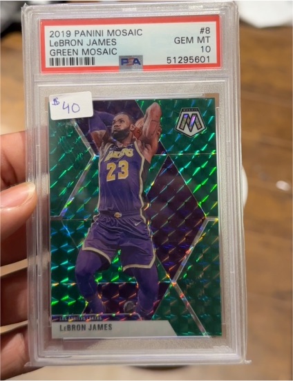 2019 Panini Mosaic #8 LeBron James Green Mosaic — front