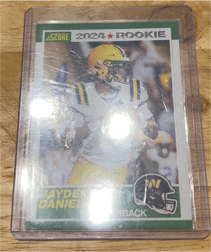 2024 Panini Score #2 Jayden Daniels — front