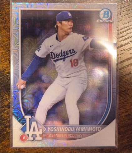 2025 Bowman Chrome #18 Yoshinobu Yamamoto — front