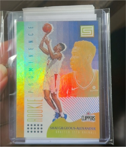 2018-19 Panini Status #11 Shai Gilgeous-Alexander Rookie Prominence — front