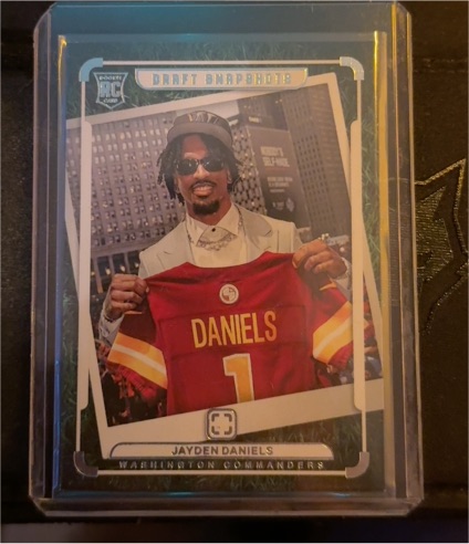 2024 Panini Photogenic Draft Snapshots #1 Jayden Daniels — front
