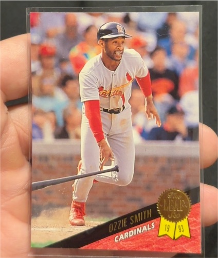 1993 Leaf #328 Ozzie Smith — front