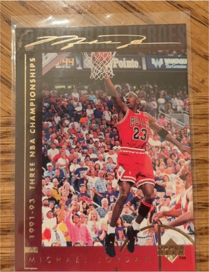 1994 Upper Deck Basketball Heroes #43 Michael Jordan — front