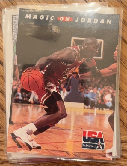 1992 SkyBox USA #105 Magic on Jordan Michael Jordan — front