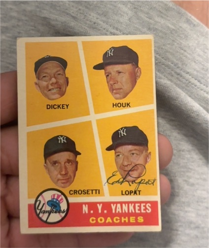 1960 Topps #465 Yankees Coaches Bill Dickey, Ralph Houk, Frank Crosetti, Eddie Lopat — front