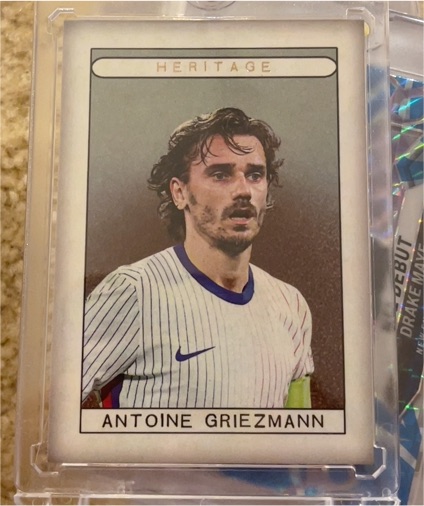 2024 Futera Unique World Football Heritage Antoine Griezmann — front