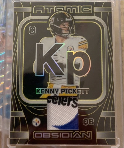 2023 Panini Obsidian Atomic #8 Kenny Pickett — front