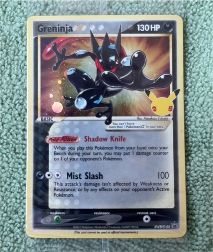 2021 Pokémon TCG SWSH144 Greninja Gold Star Celebrations Black Star Promo — front