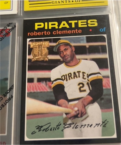1971 Topps #630 Roberto Clemente — front
