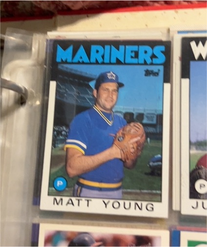 1986 Topps #676 Matt Young — front