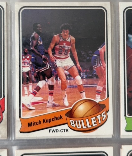 1979-80 Topps #2 Mitch Kupchak — front