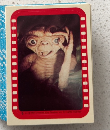 1982 Topps E.T. The Extra Terrestrial Sticker #5 — front