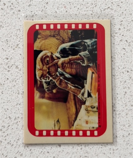1982 Topps E.T. The Extra Terrestrial Sticker #4 — front