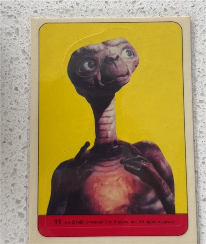 1982 Topps ET the Extra Terrestrial Sticker Card #11 — front