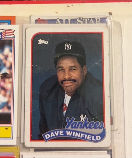 1989 Topps #260 Dave Winfield — front