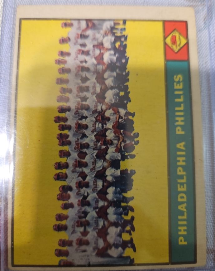 1961 Topps #491 Philadelphia Phillies Team — front