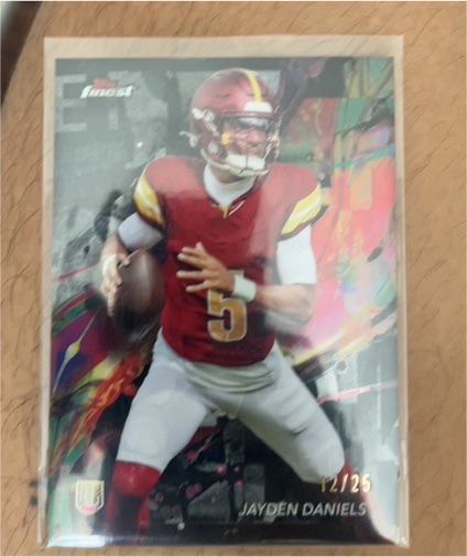2024 Topps Finest #67 Jayden Daniels — front