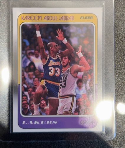 1988-89 Fleer #64 Kareem Abdul-Jabbar — front