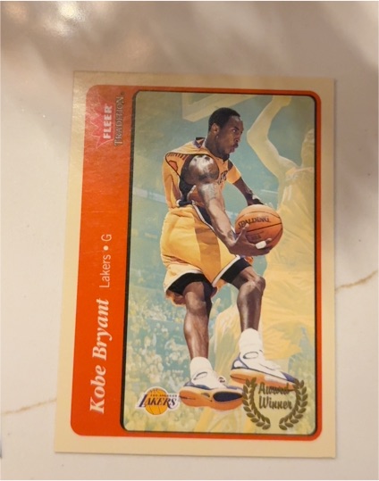 2004-05 Fleer Tradition #212 Kobe Bryant — front