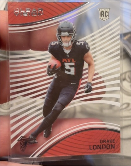 2022 Panini Chronicles Clear Vision #CVR-17 Drake London — front