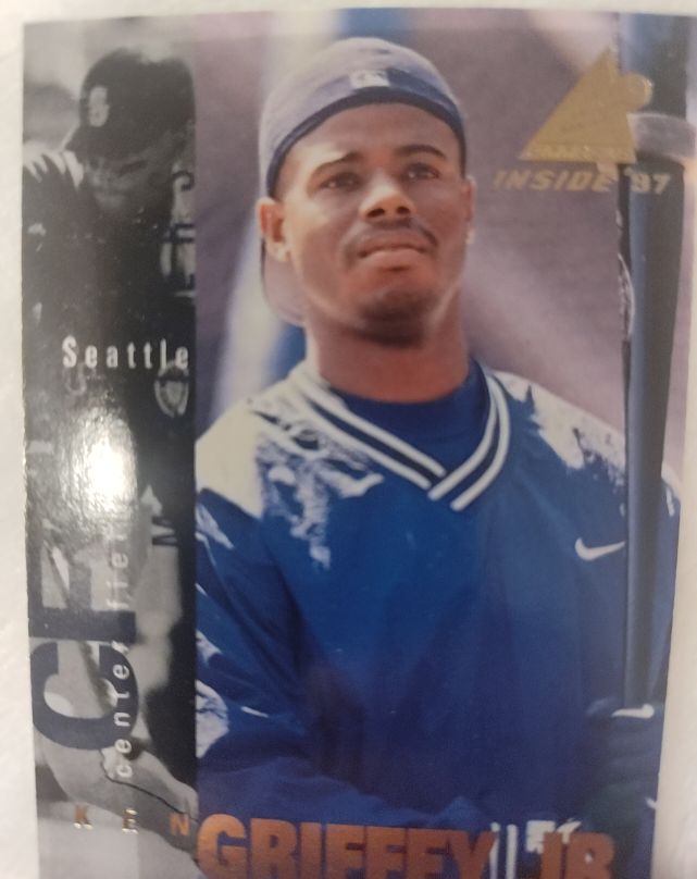 1997 Pinnacle Inside #19 Ken Griffey Jr. — front